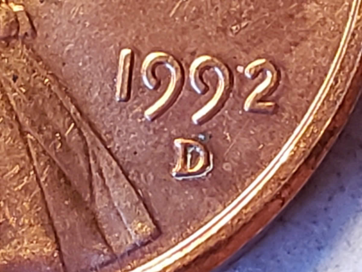 1992-D-Penny-Double-Die-On-Obverse-And-Reverse.--Close-AM?