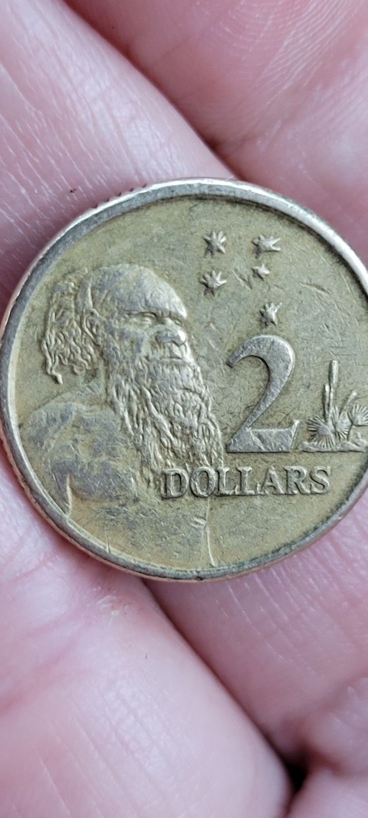 Wondering-What's-Going-On-With-The-Lettering-On-This-2-Dollar-Coin