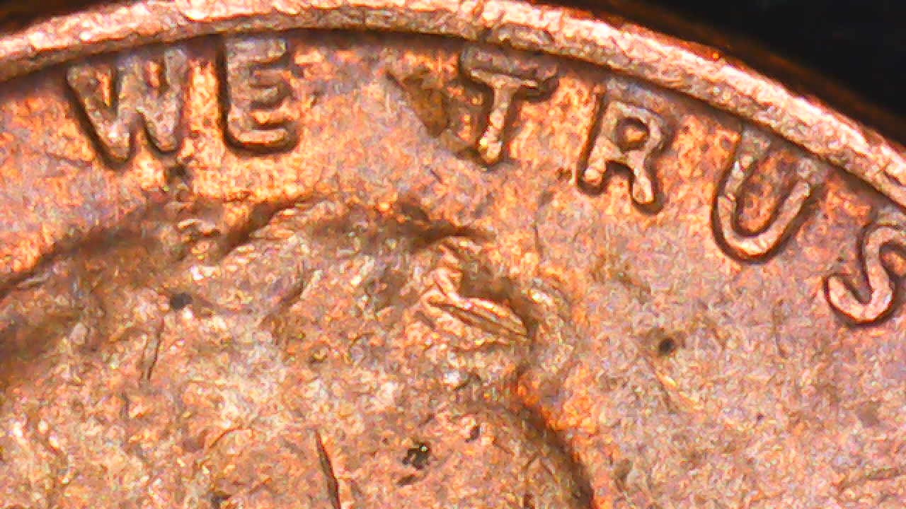 This-One-Seems-In-Between.-Not-As-Definitive-As-Other-Coins.-1982-Sm-Date?