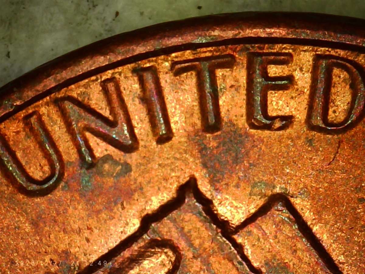 This-Is-New-Pics.for-The-1992-L-S-C.-And-The-1982-Small-Date-Zinc-Penny.