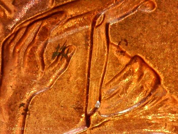 2009-D-Lincoln-Cent----Is-This-A-DDR?-I-Don't-Know-About-These