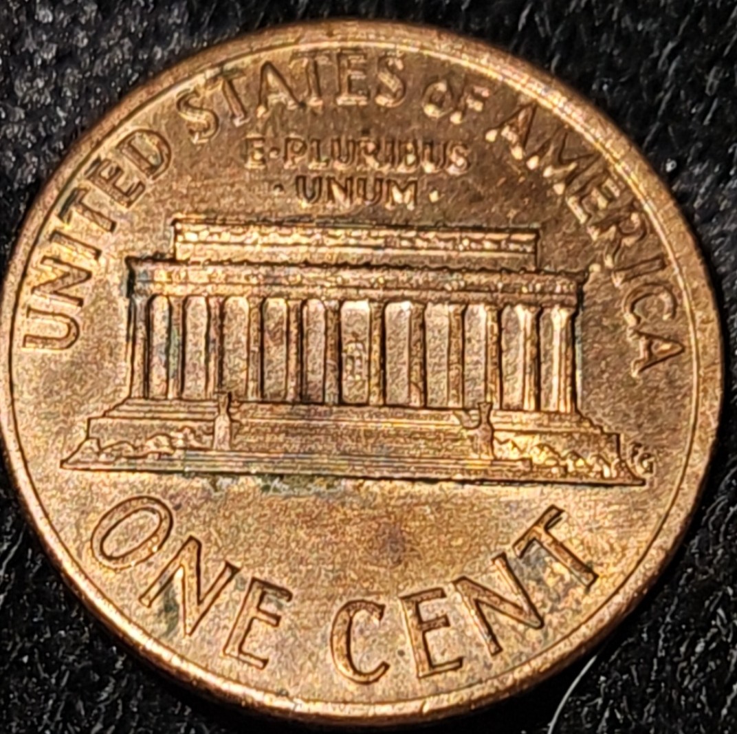 1992-Closed-Am-Is-This-Closed-?-Extreme-Closeup
