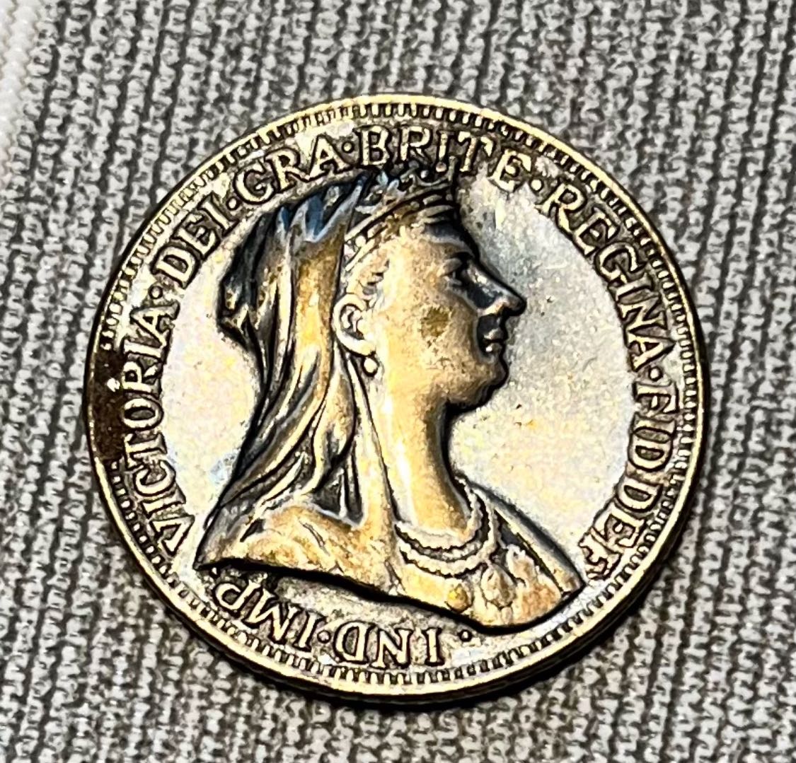 Possible-Medallion/Token-With-Old-Queen-Victoria-Facing-Right-Id:-Likely-Jewlery