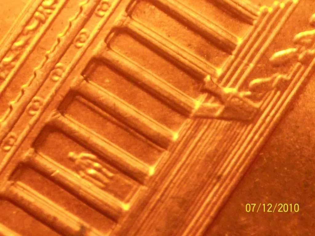 2006-Fluting-Lines?-Lincoln-Memorial-Cent
