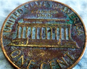 Possible-Floating-Roof-On-Pennies-And-No-FG?-1970-D