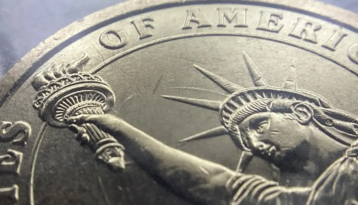 2007-P-Washington-Dollar-With-Strong-Die-Clash.