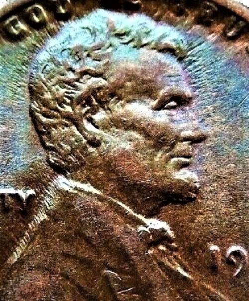 1917-D-Lincoln-Wheat-Cent.--Strange-Mint-Action-On-Obverse?