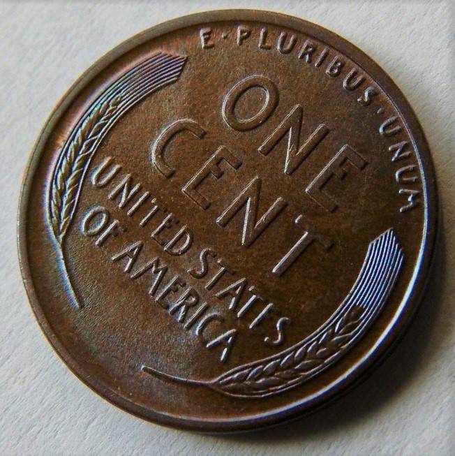 1917-D-Lincoln-Wheat-Cent.--Strange-Mint-Action-On-Obverse?