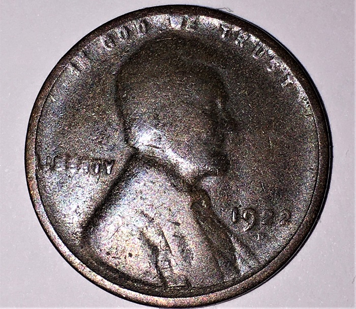 1922-Lincoln-Cent.--Maybe-'No-D'.--Bad-Shape.--Stained?