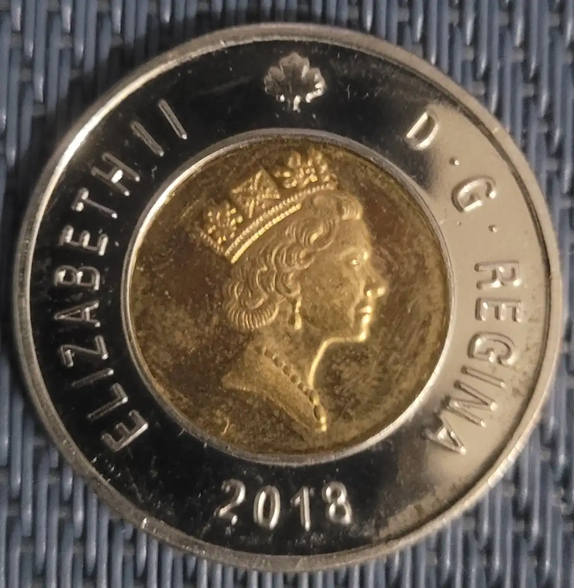 Found-Fake-$2-Canadian