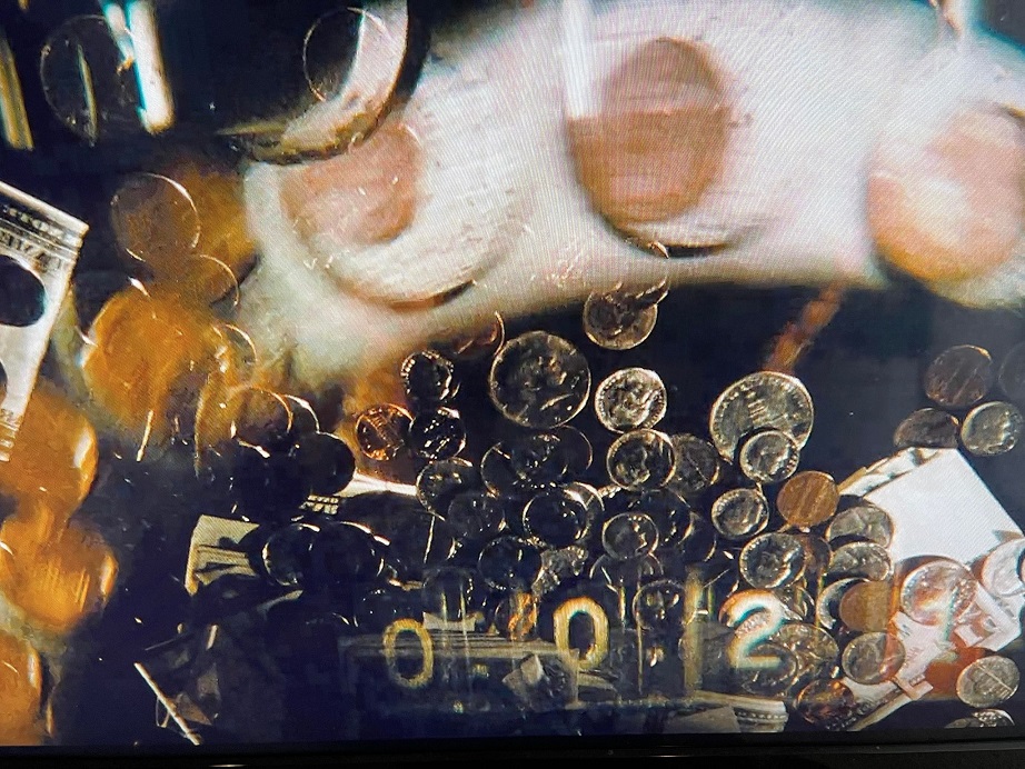 Wrong-Coins-Depicted-In-The-Movie-