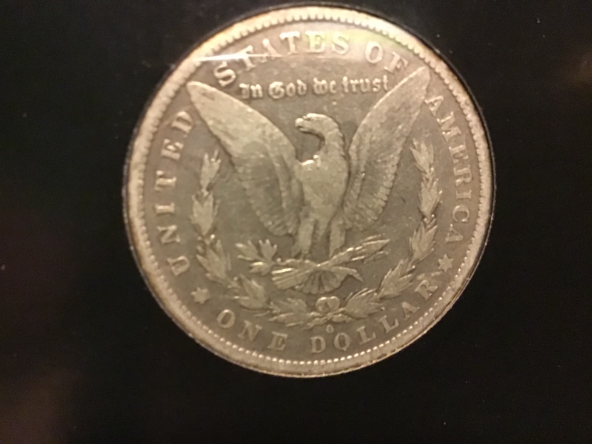 1882-D-Morgan-Silver-Dollar.-Wondering-If-It-Has-Any-Value.