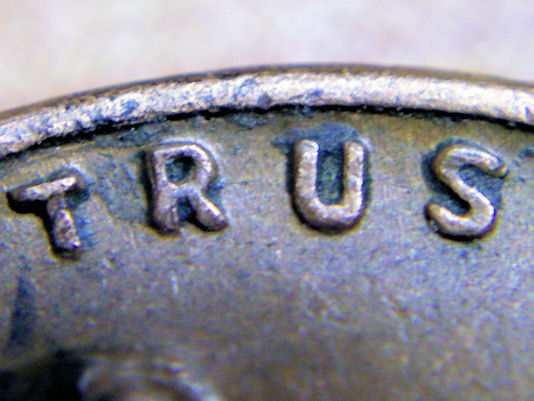 1952-D-And-1947-Lincoln-Wheat-Cents