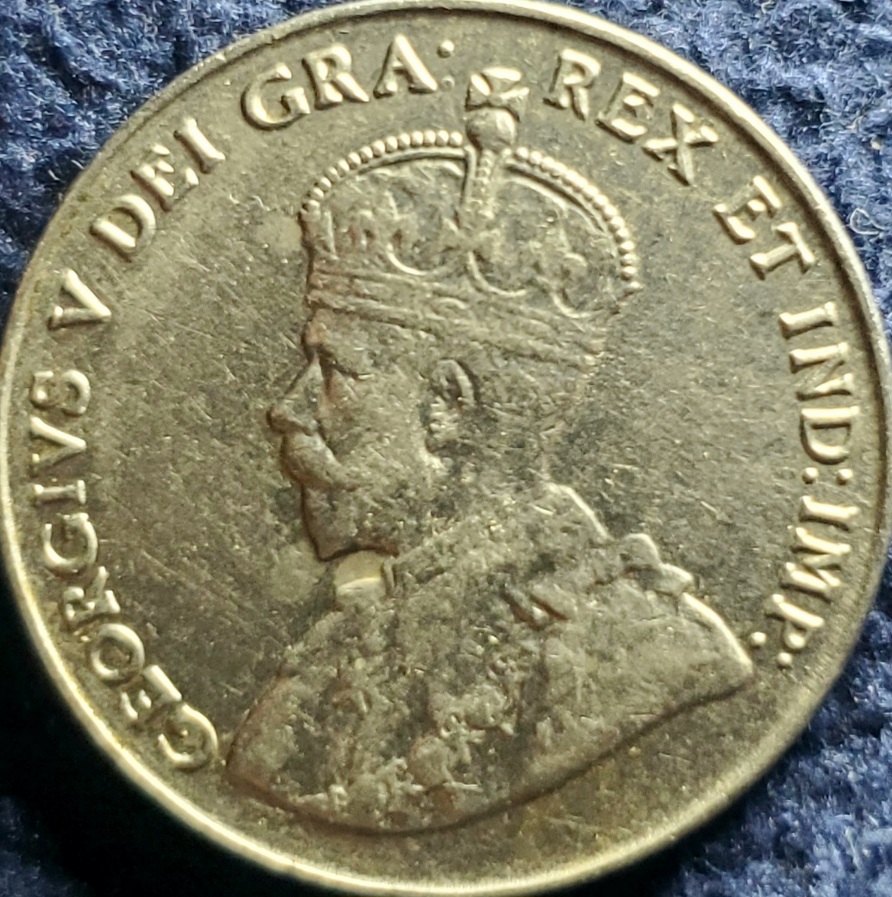 1935-Canadian-Five-Cent-Retained-Cud-Or-Die-Crack