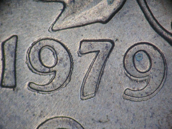 1979-Massive-Date-With-Double-Image-Beads.