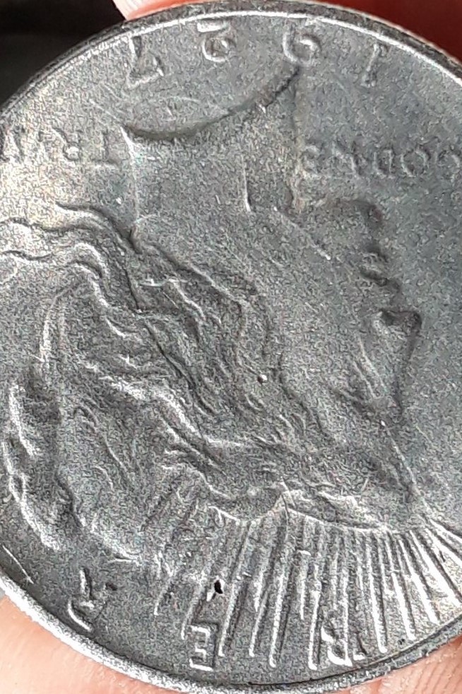 1927-Peace-Dollar-I-Found-Today-With-A-Nice-Die-Clash-Maybe