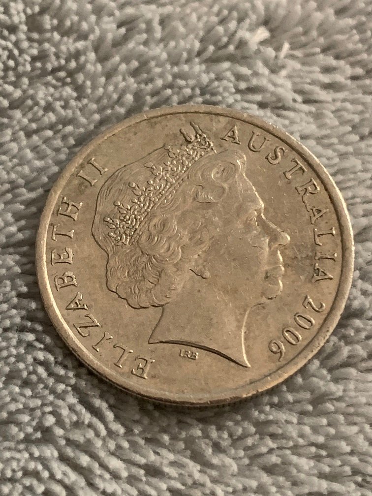 10c-Australian-Coin-Cuds-2-On-1-And-Cluster-On-The-Other-And-5c-As-Well