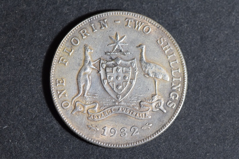 Fake-Australia-1932-Florin