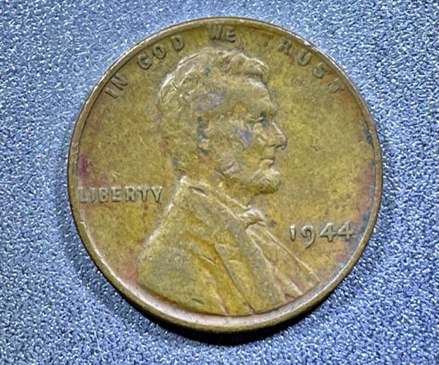 1944-Wheat-Penny-Nose-Booger-Lamination-Error