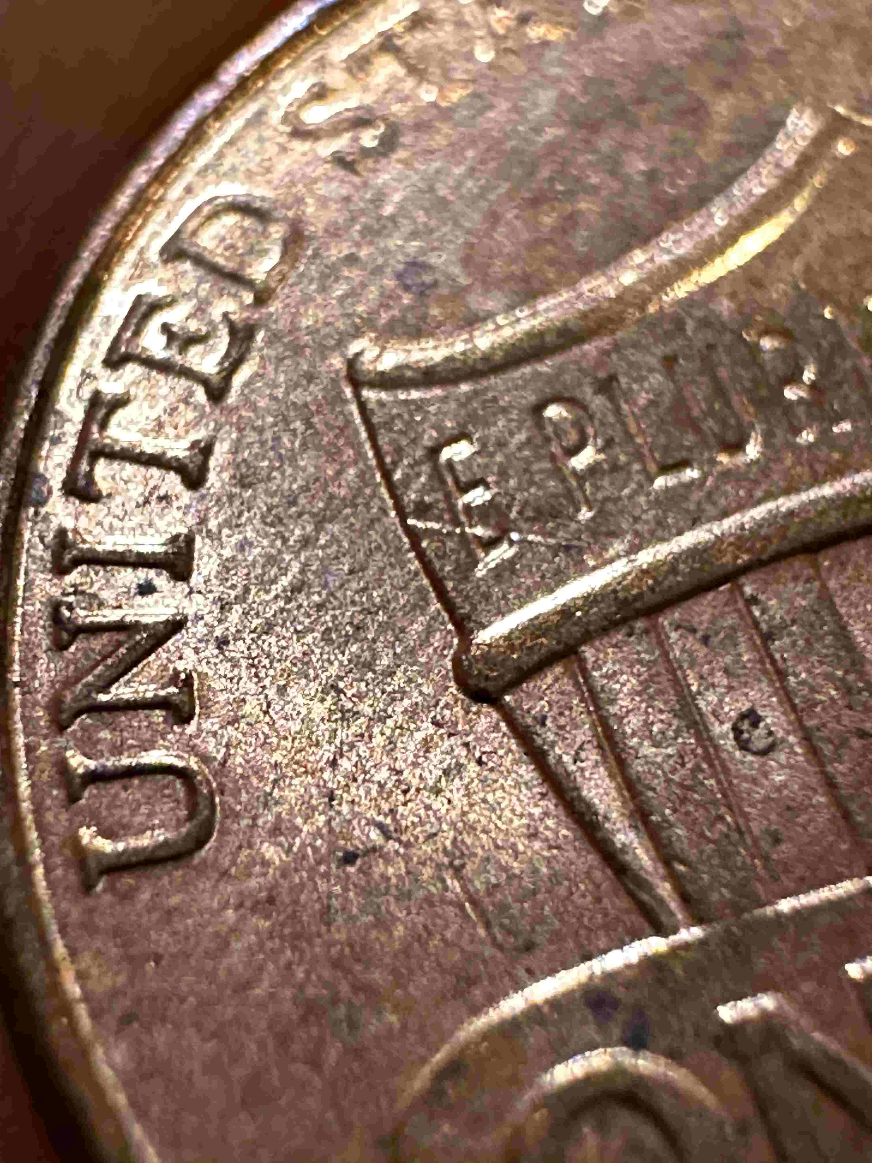 2013-P-Lincoln-Shield-Penny---REV-Er?-My-Eyeballs-Hurt.