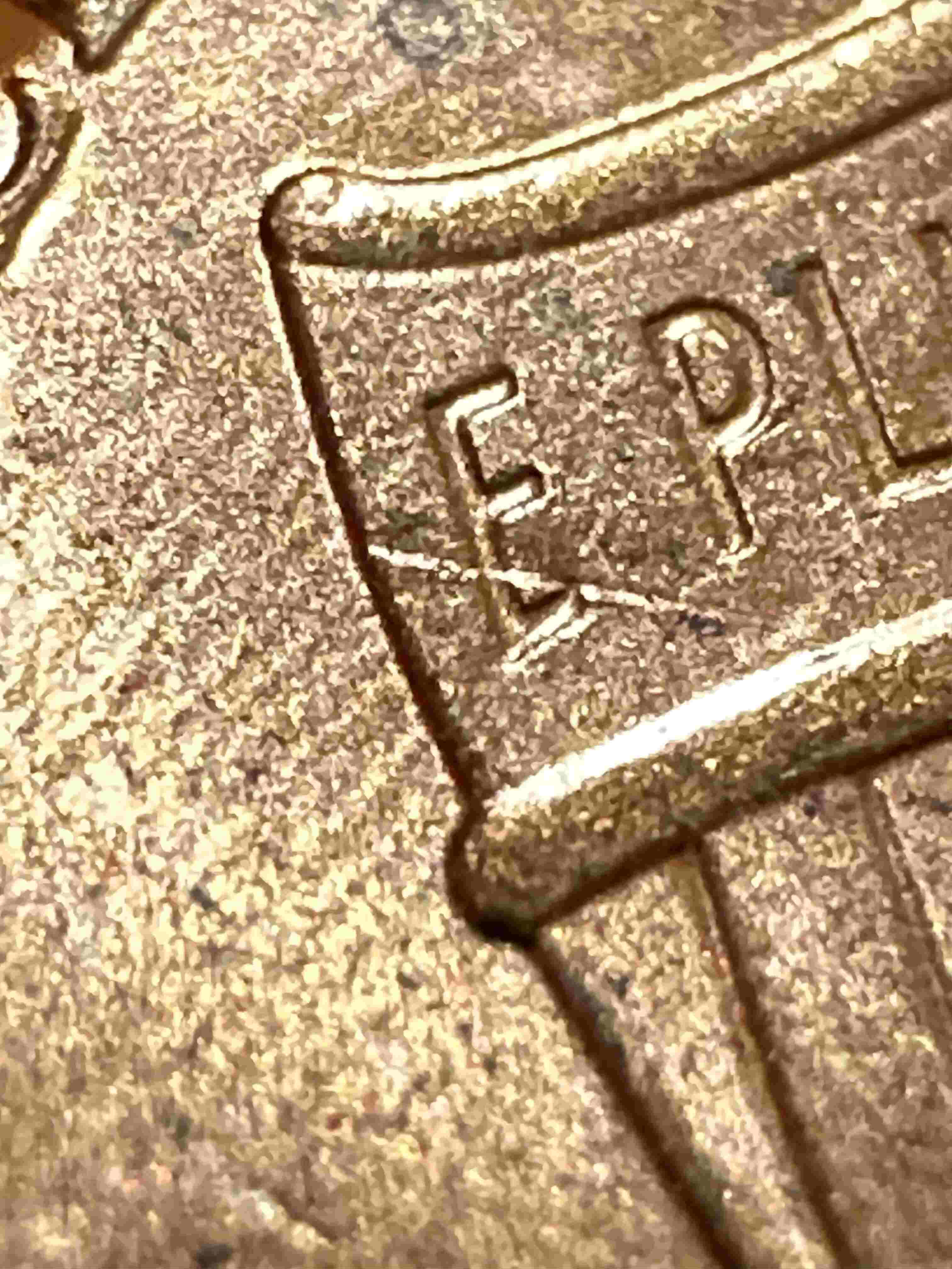 2013-P-Lincoln-Shield-Penny---REV-Er?-My-Eyeballs-Hurt.