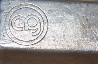 Identify-Help-Of-Silver-Bar-Maker's-Logo