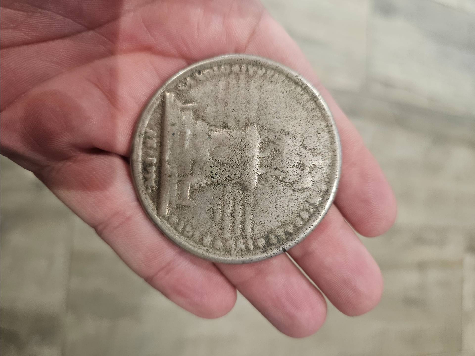 Large-Coin-Or-Medal-Or-Paperweight?-Id:-Restrike-Of-Mexican-Proclamation-Medal
