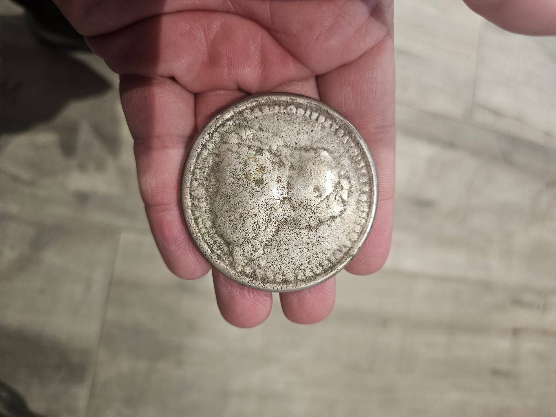 Large-Coin-Or-Medal-Or-Paperweight?-Id:-Restrike-Of-Mexican-Proclamation-Medal