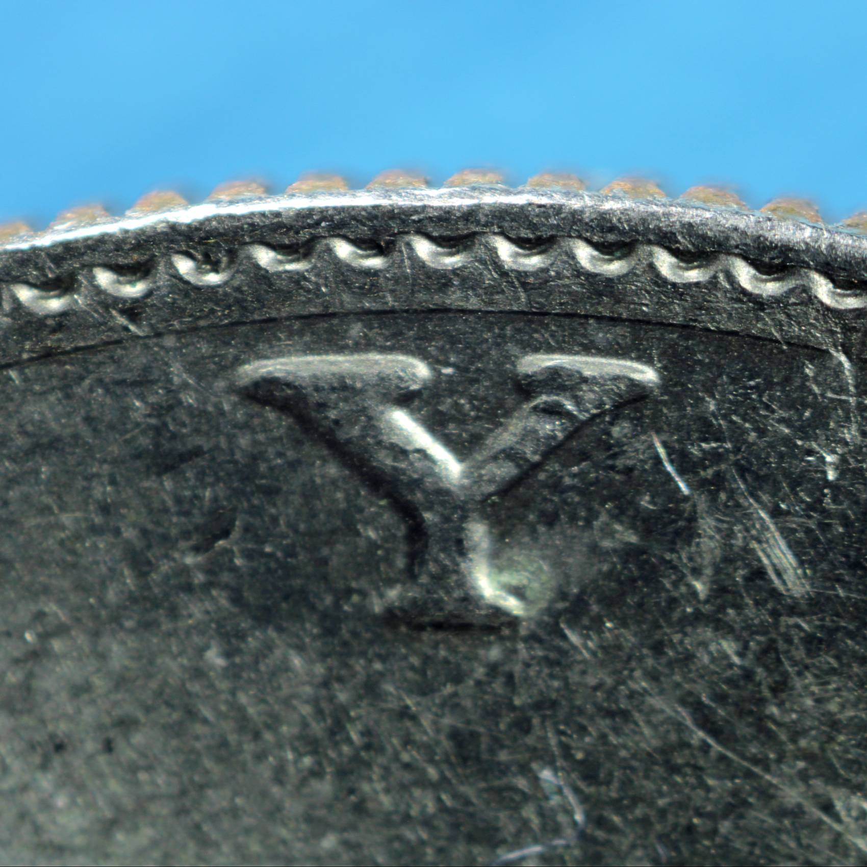 1983-P-50c-Collar-Clash