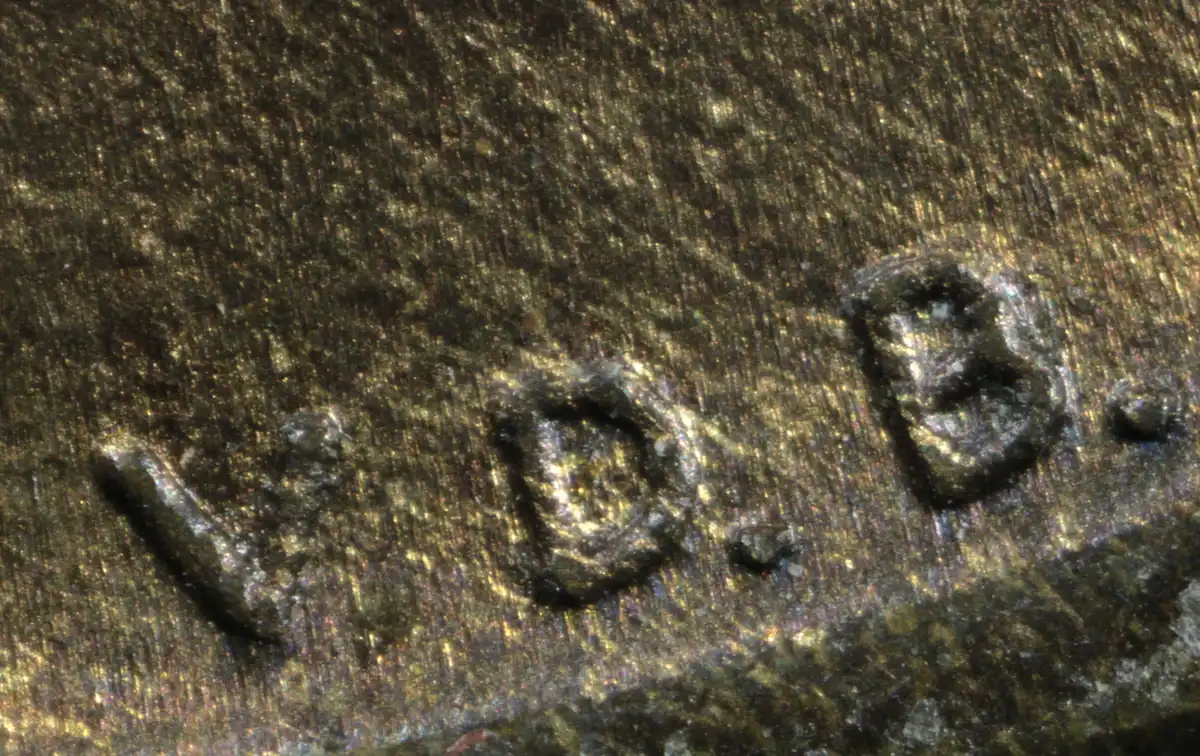 1909-P-VDB-LWC-No-Dots-In-VDB