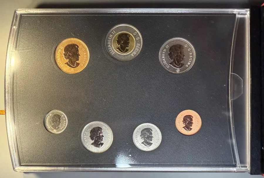 For-Sale:-2011-Canada-Specimen-Sets