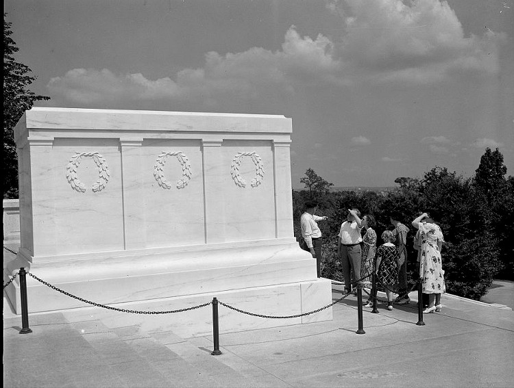 Commems-Collection-Modern:-What-If?-2021-Tomb-Of-The-Unknown-Soldier
