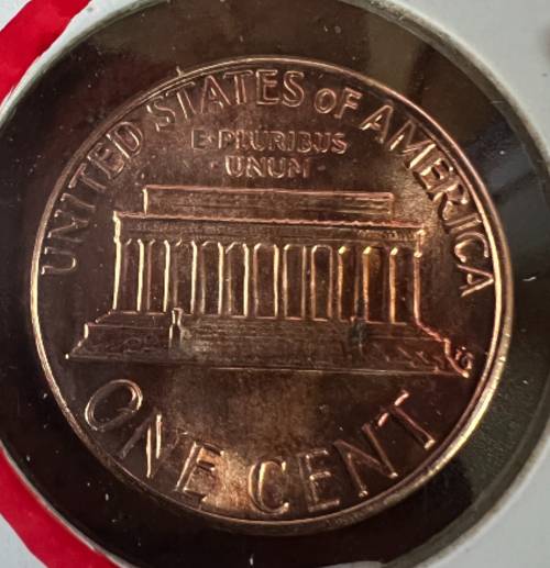Post-A-Coin-Or-Medal-With-A-Die-Crack!