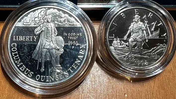 Columbus-Day-Post-Your-Coin/Banknote-Feauturing-Columbus
