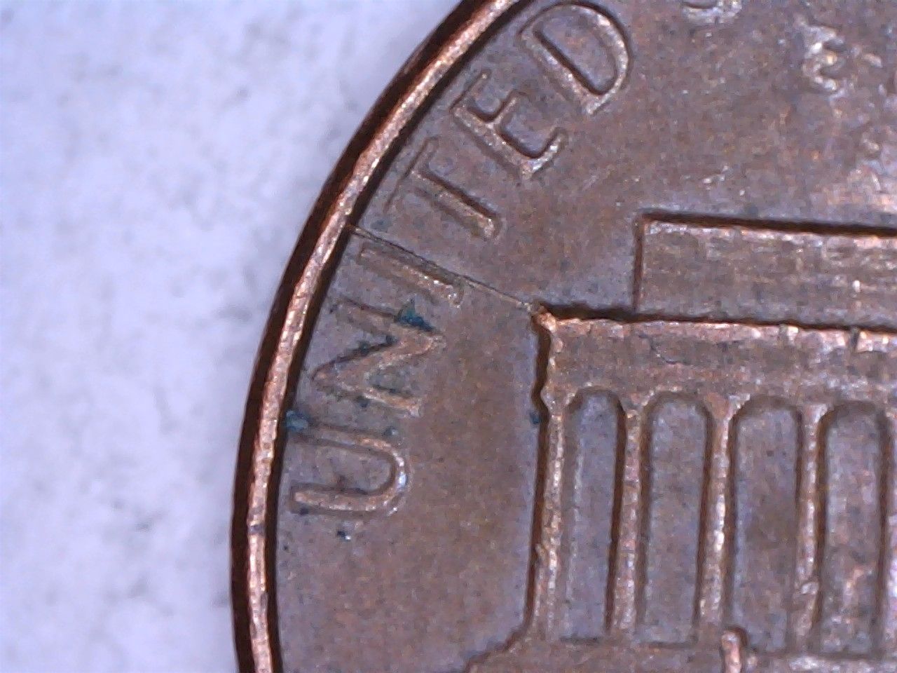 1982-Lincoln-Penny-Die-Crack?