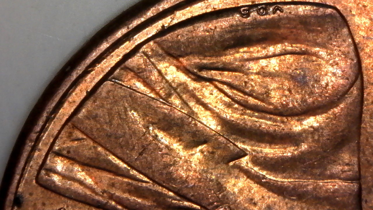 1999-D-Precud-Or-Nice-Little-Die-Crack?-Help-Please