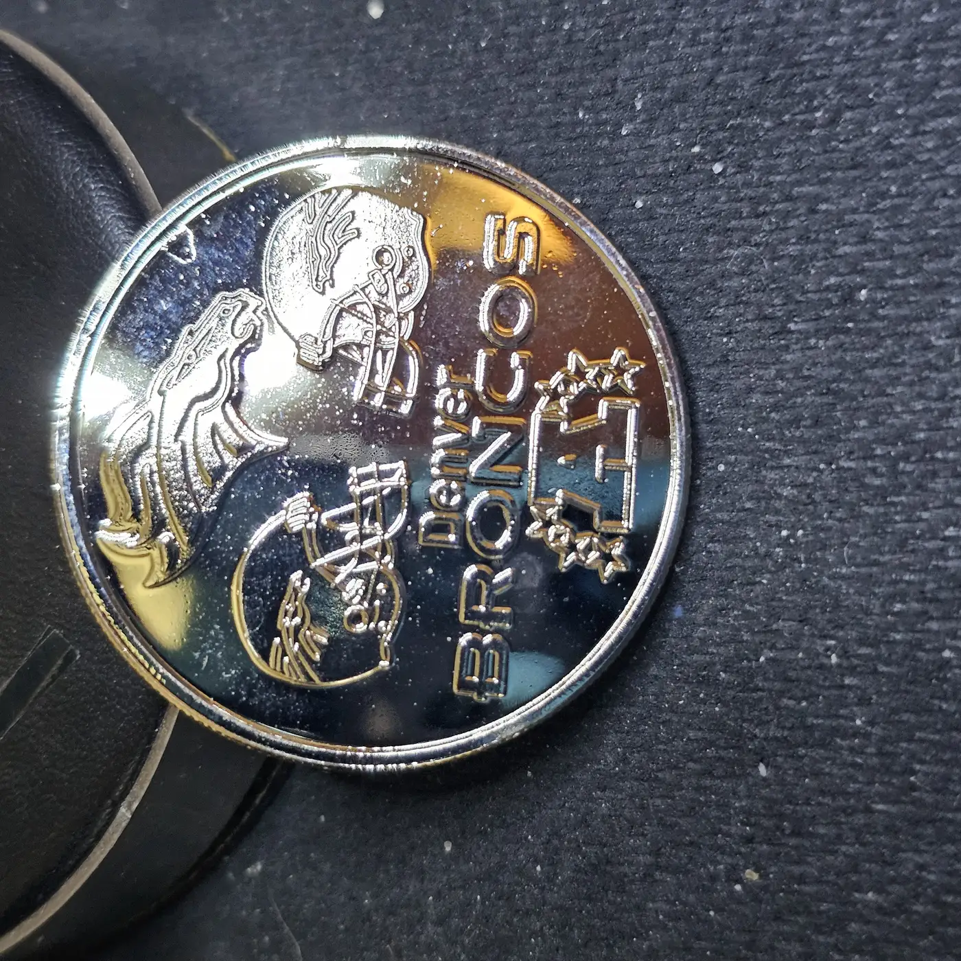 NFL-Coin-From-2000-.999-Platinum-Plated