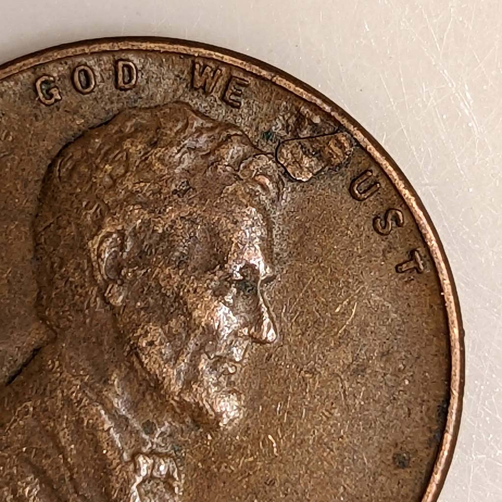 1941-LWC-Die-Chip-Or-Retained-Cud?