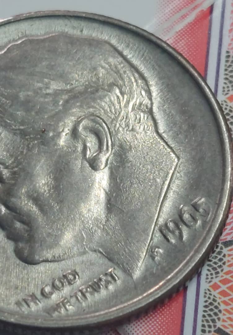 Is-There-Something-Wrong-With-The-Date-Die-On-This-1965-One-Dime-Coin?
