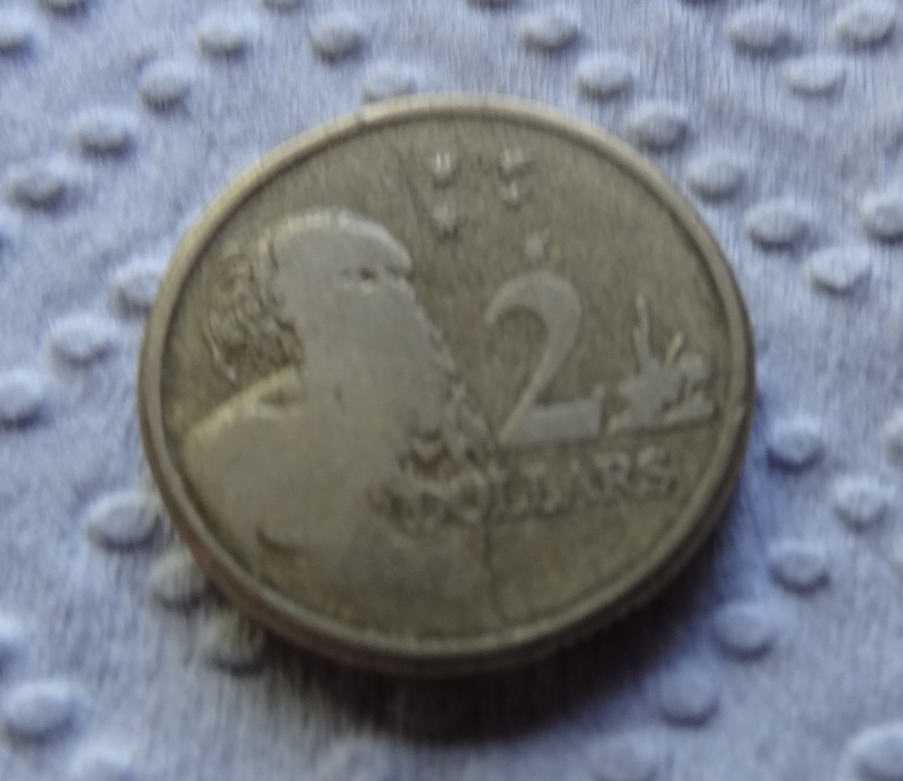 Australian-$2-Coin-2009-Faceless-Aborigine-Error?