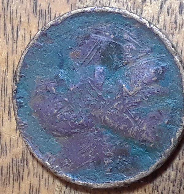 Can't-Make-Out-The-Date-But-It-Looks-Like-A-1943-Copper-Cent