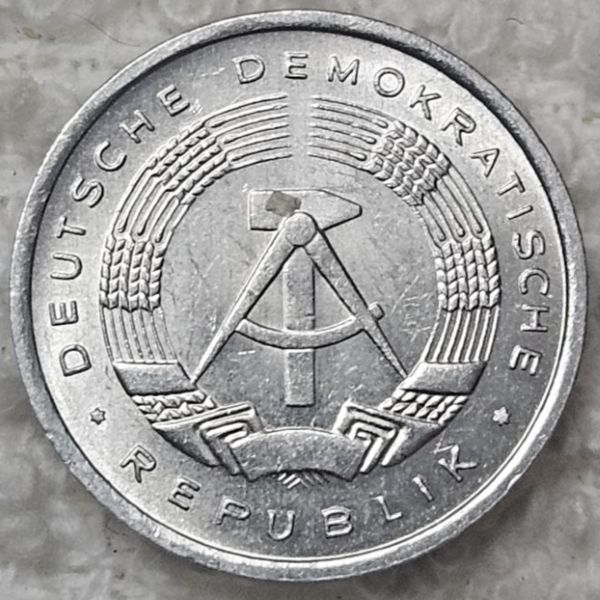 Bring-Out-Your-KM#8-Or-Y#8-Coins-For-Show-&-Tell