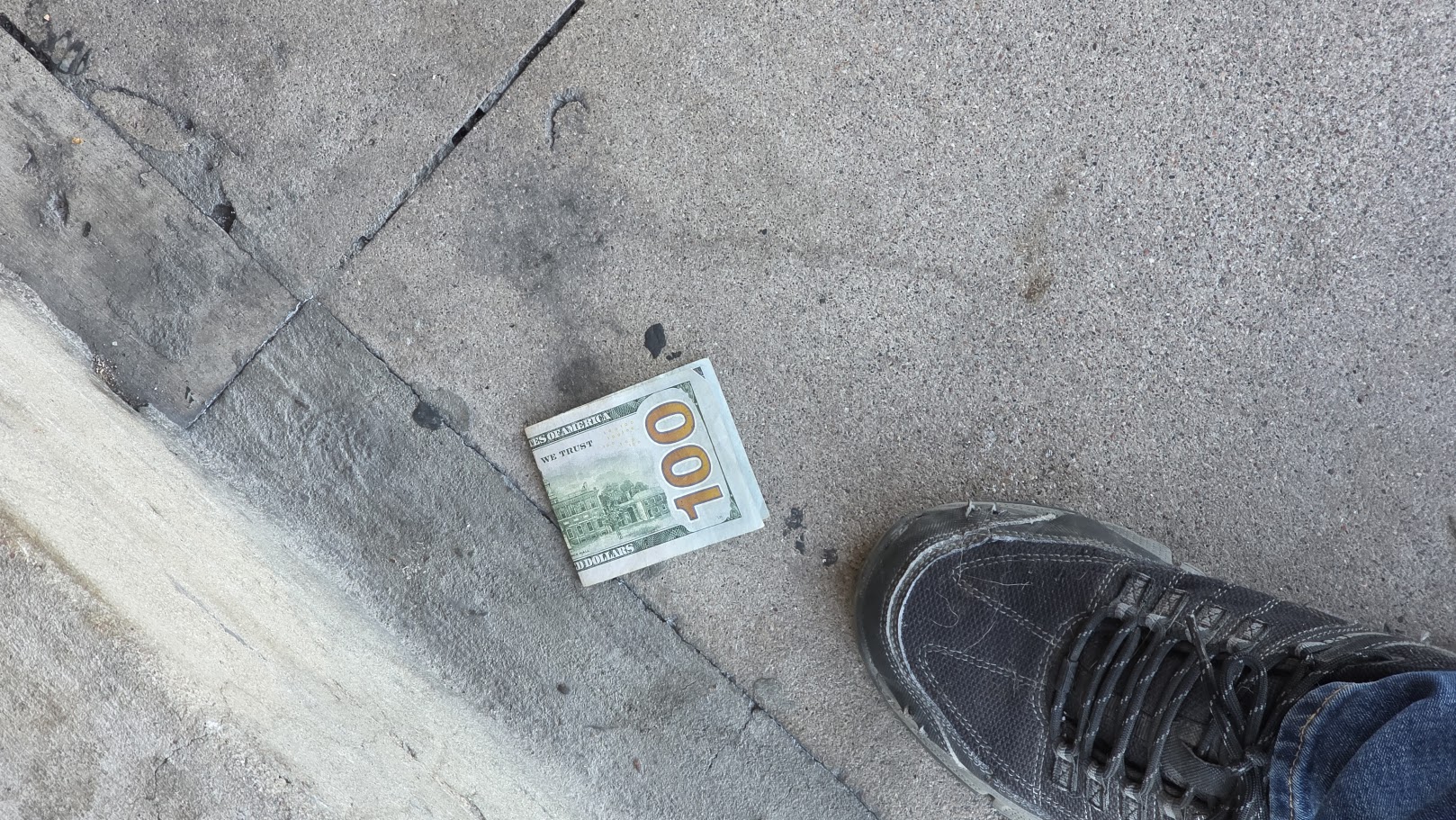 Post-Your-Stories-&-Pix-Of-Found-Money