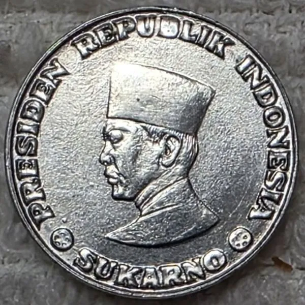 Bring-Out-Your-KM#5-Or-Y#5-Coins-For-Show-&-Tell