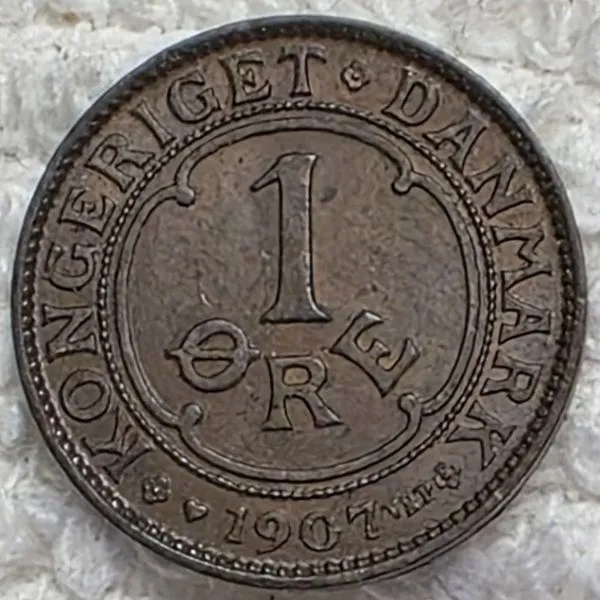 Post-Your-Coin-Or-Medal-With-Flora