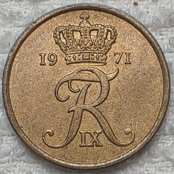 Post-Your-Coin-Or-Medal-With-Flora