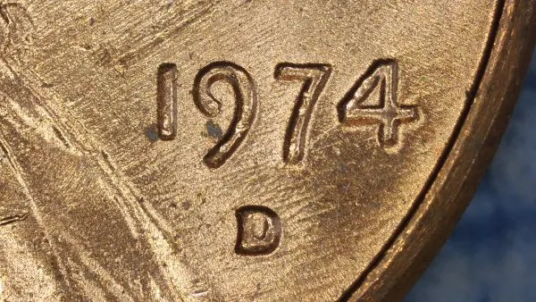 1974-Lincoln-Cents-Large-Date/Small-Date-Comparisons