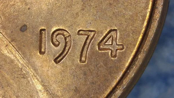 1974-Lincoln-Cents-Large-Date/Small-Date-Comparisons
