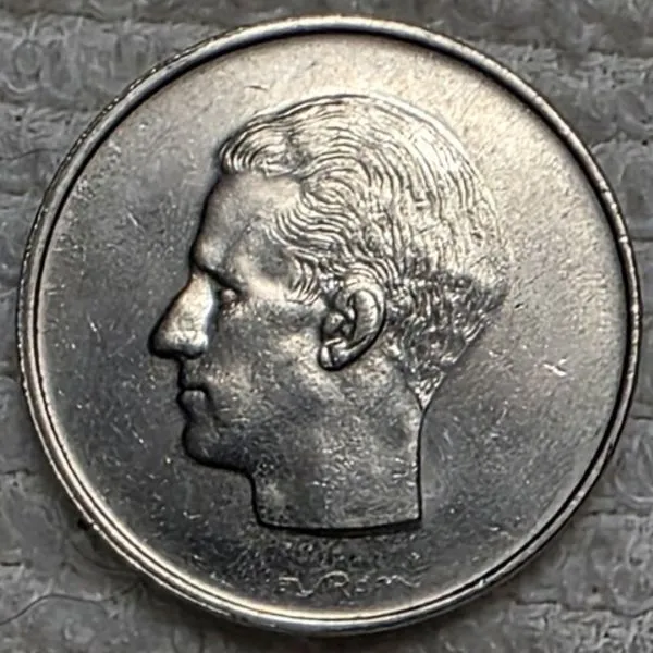 Post-Your-Coins-And-Medals-That-Feature-A-Flag