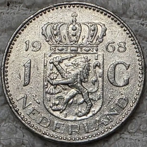 Post-Your-Coins-With-Coats-Of-Arms,-Shields,-Crests,-Crowns,--Etc.